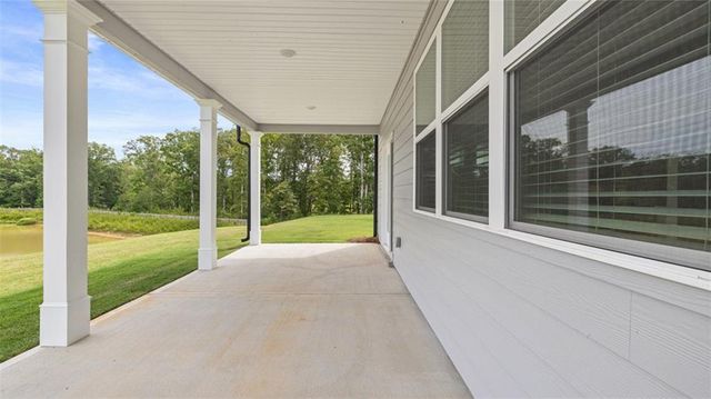 211 Sandy Oak Drive, Loganville, GA 30052