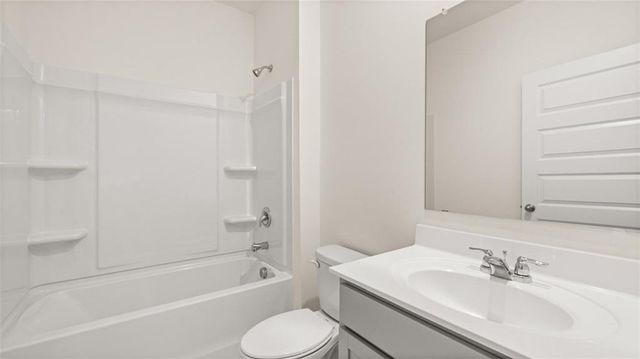 211 Sandy Oak Drive, Loganville, GA 30052