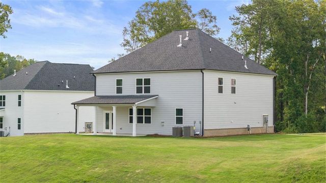 211 Sandy Oak Drive, Loganville, GA 30052