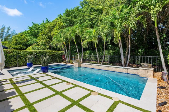 7877 Patriot Street, Lake Worth, FL 33463