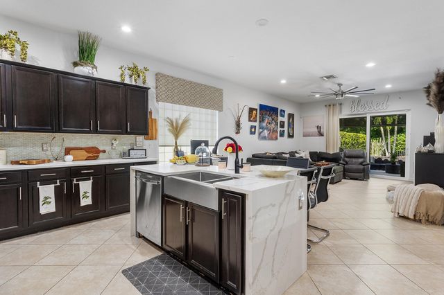 7877 Patriot Street, Lake Worth, FL 33463