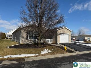 639 San Simeon Place, Forks Twp, PA 18040