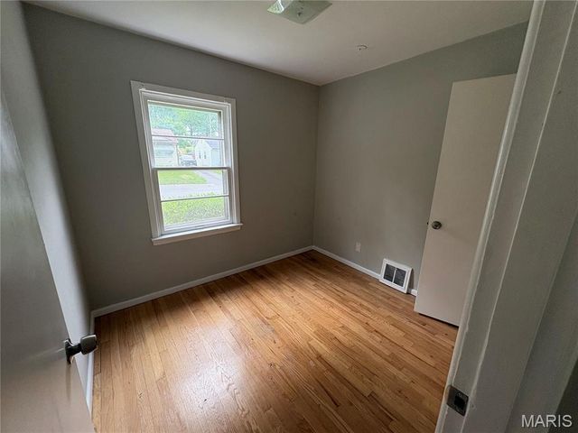 517 Teston Drive, St Louis, MO 63135