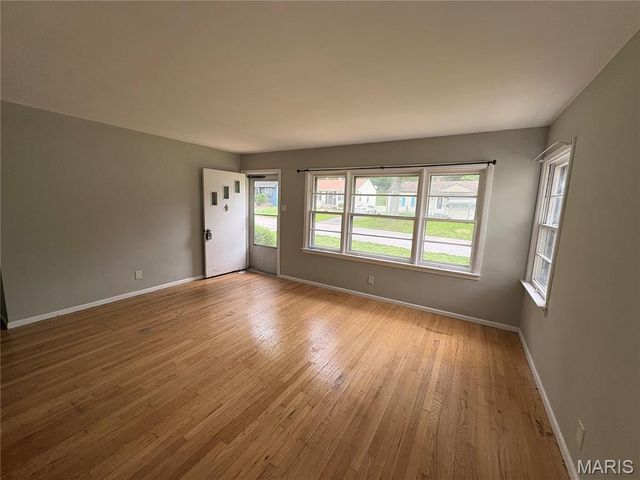 517 Teston Drive, St Louis, MO 63135