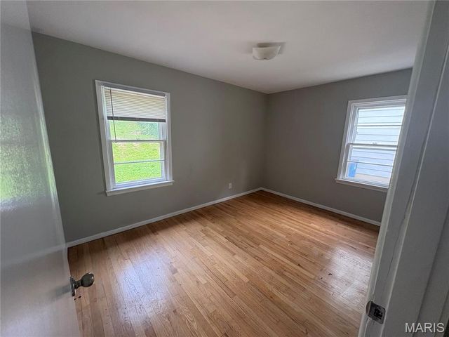 517 Teston Drive, St Louis, MO 63135