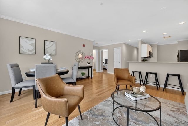974 Main St 23, Wakefield, MA 01880