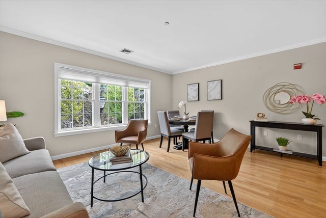 974 Main St 23, Wakefield, MA 01880