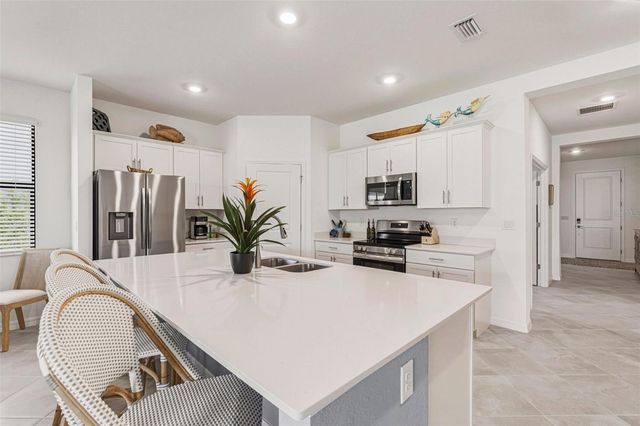 17090 LUMINOUS AVENUE, Venice, FL 34293