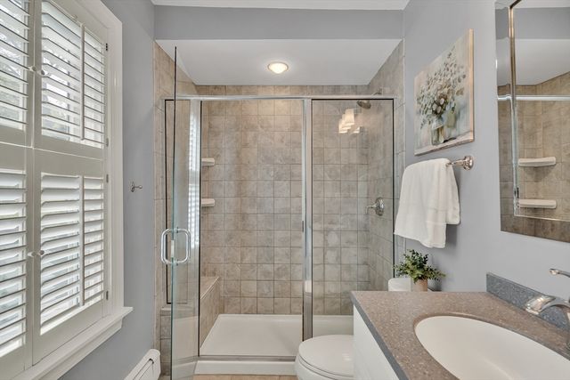 79 Chestnut St 2, Newton, MA 02456