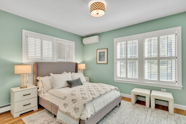 79 Chestnut St 2, Newton, MA 02456