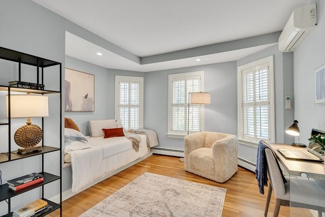 79 Chestnut St 2, Newton, MA 02456