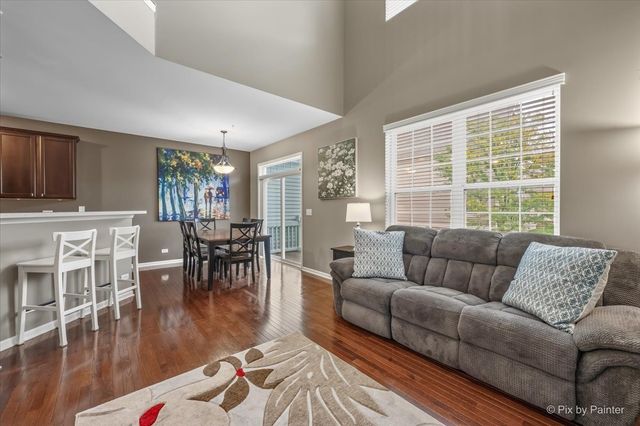 234 Bennett Drive, Carol Stream, IL 60188