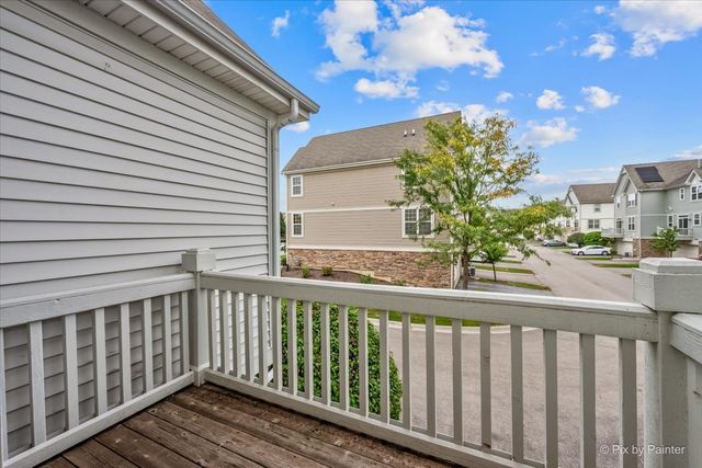 234 Bennett Drive, Carol Stream, IL 60188