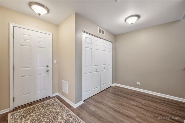 234 Bennett Drive, Carol Stream, IL 60188