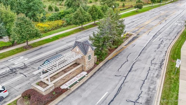 234 Bennett Drive, Carol Stream, IL 60188