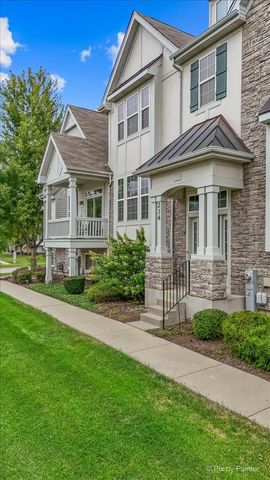 234 Bennett Drive, Carol Stream, IL 60188