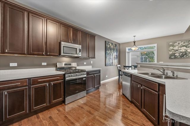 234 Bennett Drive, Carol Stream, IL 60188