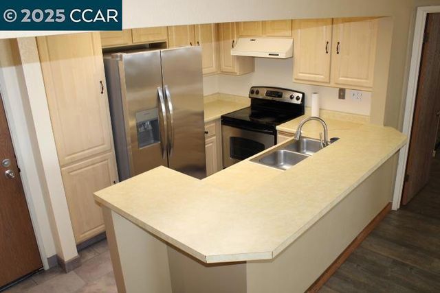 1000 Evergreen Ter, San Pablo, CA 94806