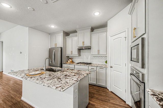 209 Cambria Green Lane, Katy, TX 77493