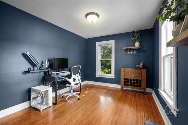 615 Elm Street, Batavia, IL 60510