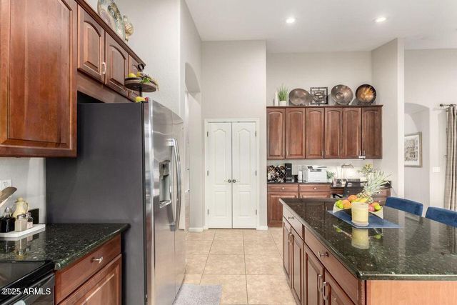 42422 W BRAVO Drive, Maricopa, AZ 85138