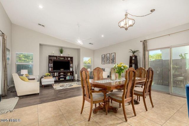 42422 W BRAVO Drive, Maricopa, AZ 85138