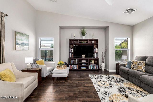 42422 W BRAVO Drive, Maricopa, AZ 85138