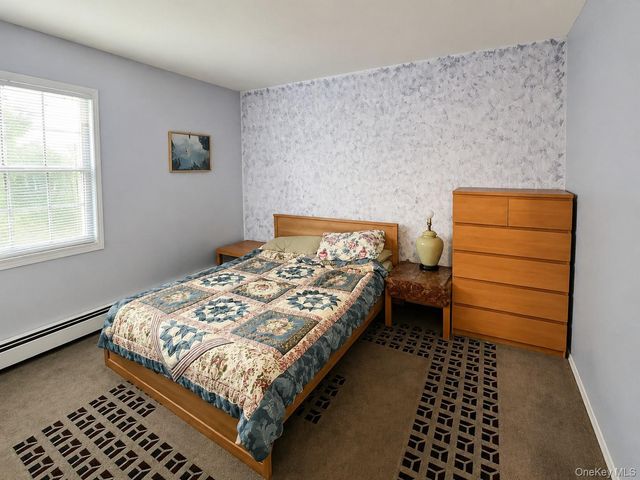 7 Roberts Lane, Cedarhurst, NY 11516
