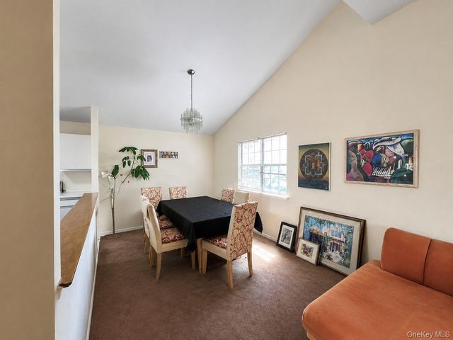 7 Roberts Lane, Cedarhurst, NY 11516