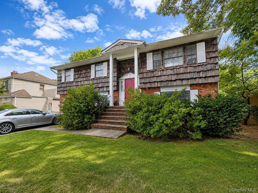 7 Roberts Lane, Cedarhurst, NY 11516 — exterior