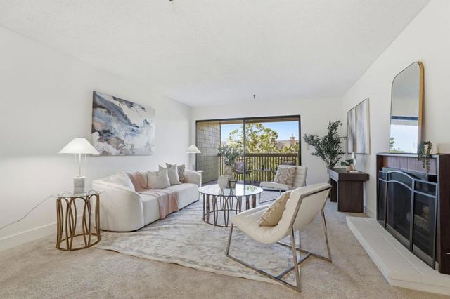 49 Showers Drive W308, Mountain View, CA 94040