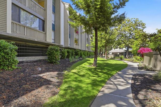 49 Showers Drive W308, Mountain View, CA 94040