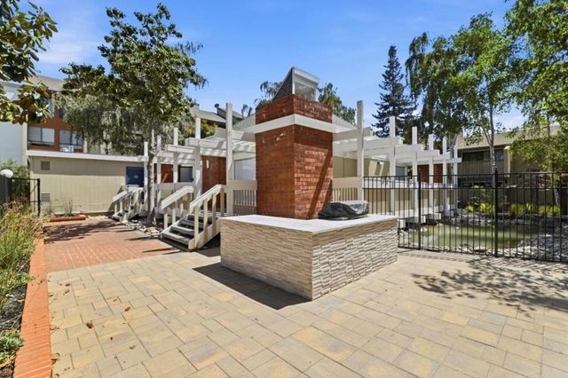 49 Showers Drive W308, Mountain View, CA 94040