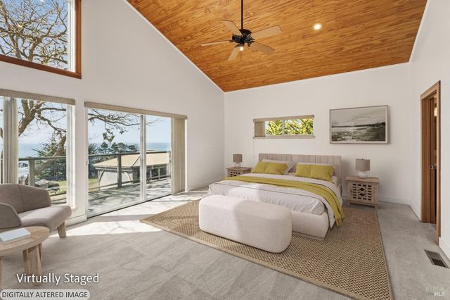 46701 Iversen Dr, Gualala, CA 95445