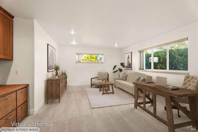 46701 Iversen Dr, Gualala, CA 95445