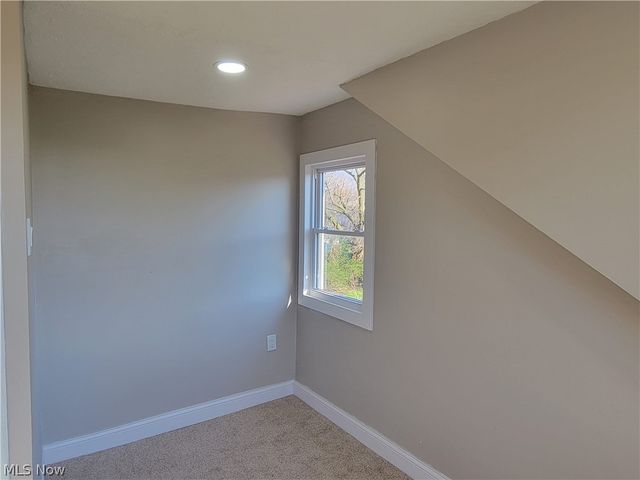 12621 Hirst Avenue, Cleveland, OH 44135