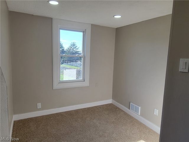 12621 Hirst Avenue, Cleveland, OH 44135