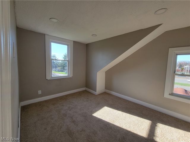 12621 Hirst Avenue, Cleveland, OH 44135