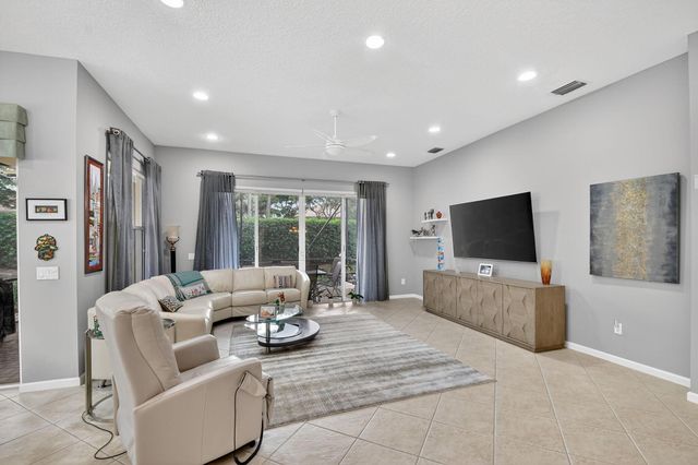 9852 Tallyrand Drive, Lake Worth, FL 33467