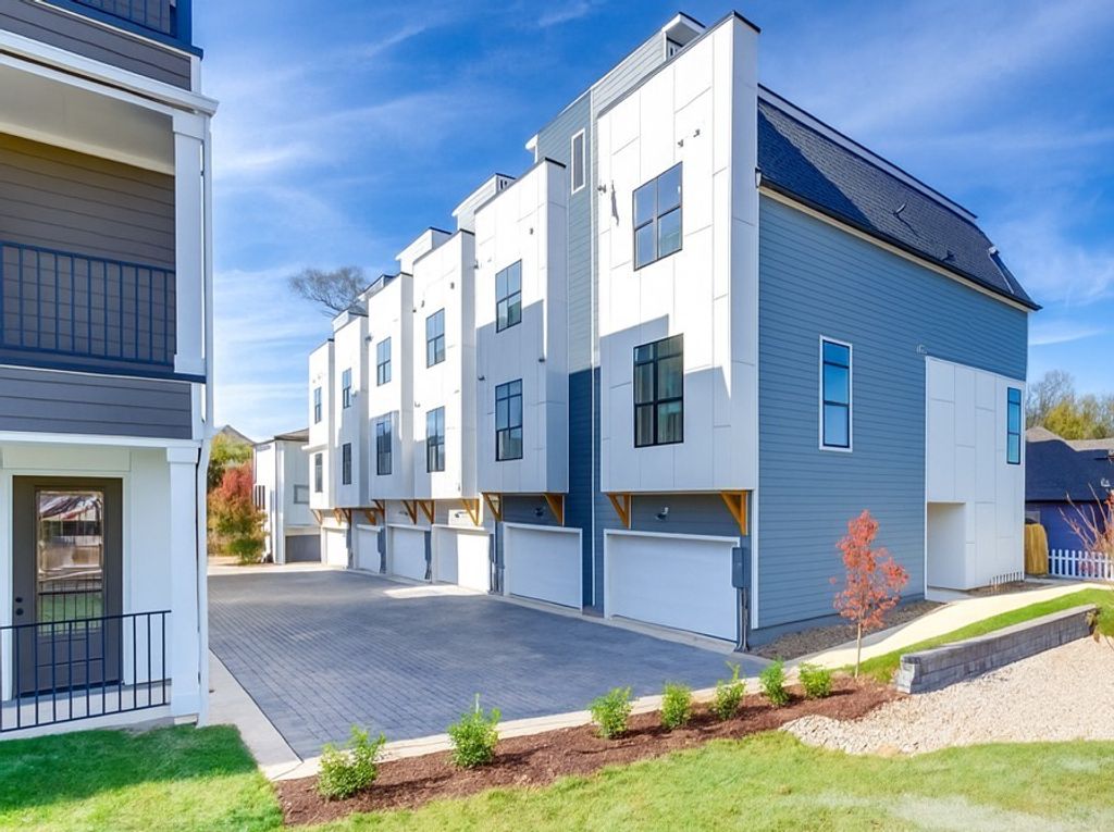 110 Myrtle St Unit D, Nashville, TN 37206