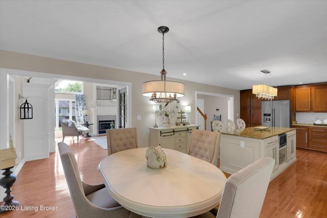 106 Cherry Hills Ln, Louisville, KY 40245