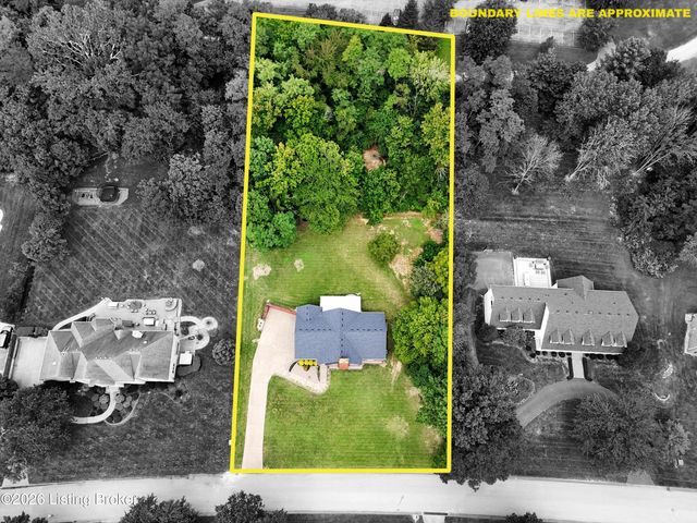 106 Cherry Hills Ln, Louisville, KY 40245