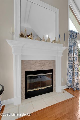 106 Cherry Hills Ln, Louisville, KY 40245