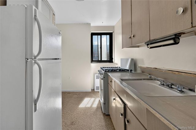 87-19 204th street A61, Hollis Hills, NY 11423