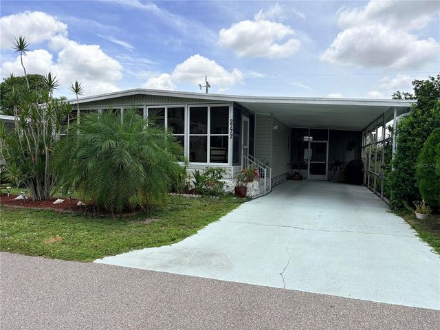 2777 INDIANWOOD DRIVE, North Fort Myers, FL 33917
