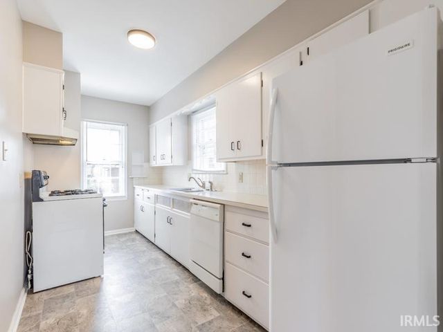 3311 E Mulberry Street, Evansville, IN 47714