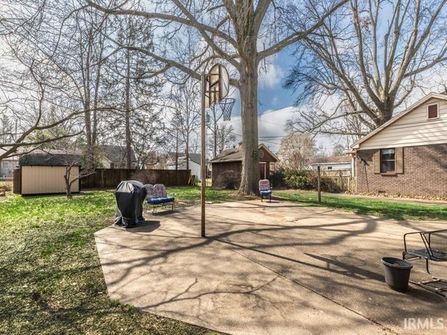 3311 E Mulberry Street, Evansville, IN 47714