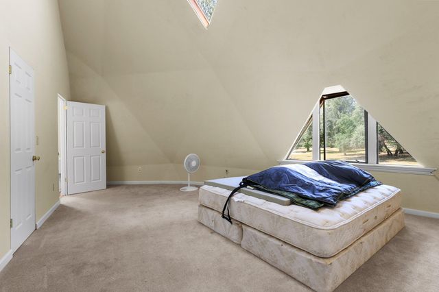 13309 Fernie Way, Redding, CA 96003