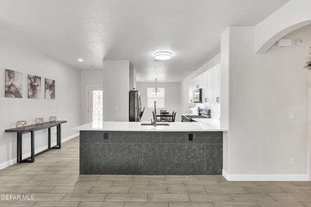 12334 Westbury Avenue, El Paso, TX 79928