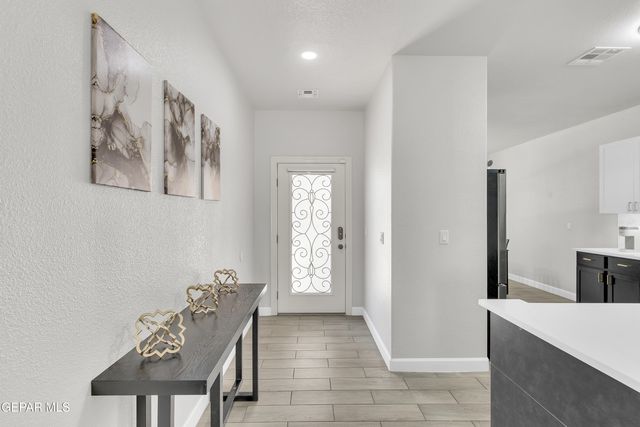 12334 Westbury Avenue, El Paso, TX 79928